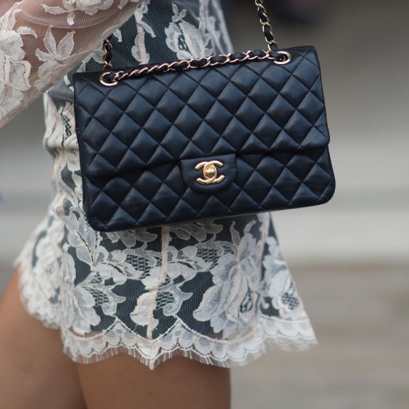  Vì sao túi Chanel 2.55 được yêu thích mọi thời đại?