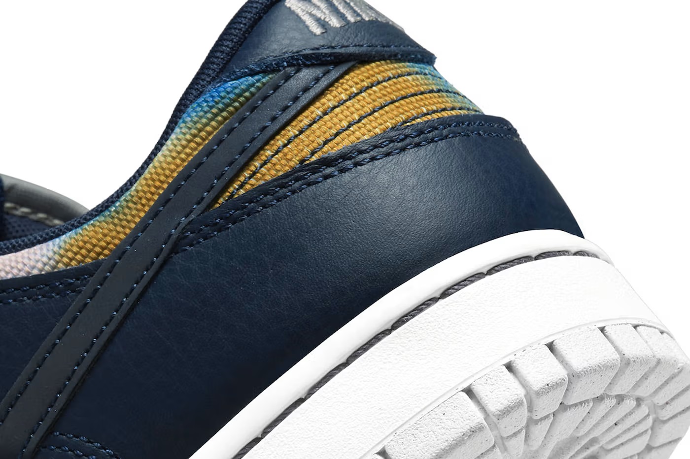Giày Nike Dunk Low Graffiti Surfaces in an Alternate Navy Colorway DM0108-400 1