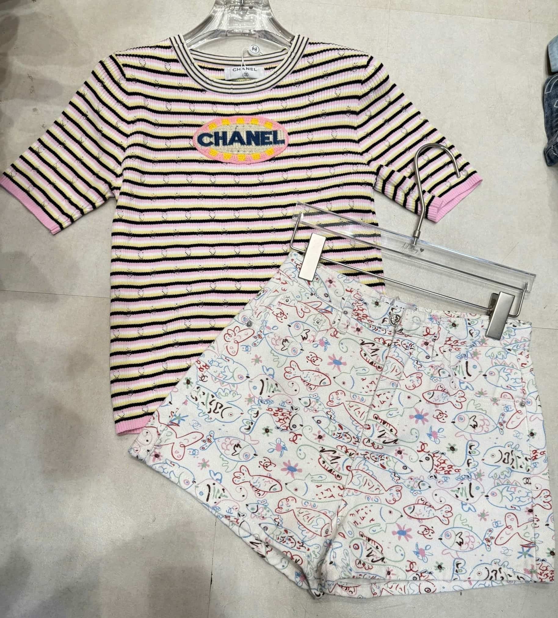 Quần short nữ Chanel họa tiết limited 5