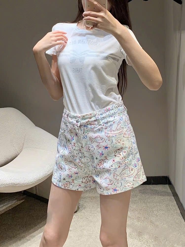 Quần short nữ Chanel họa tiết limited 7