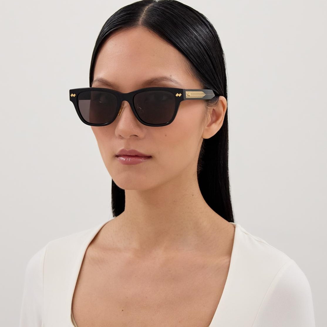 Mắt kính Bottega Veneta Intrecciato Panthos Sunglasses Black BV1441S 12
