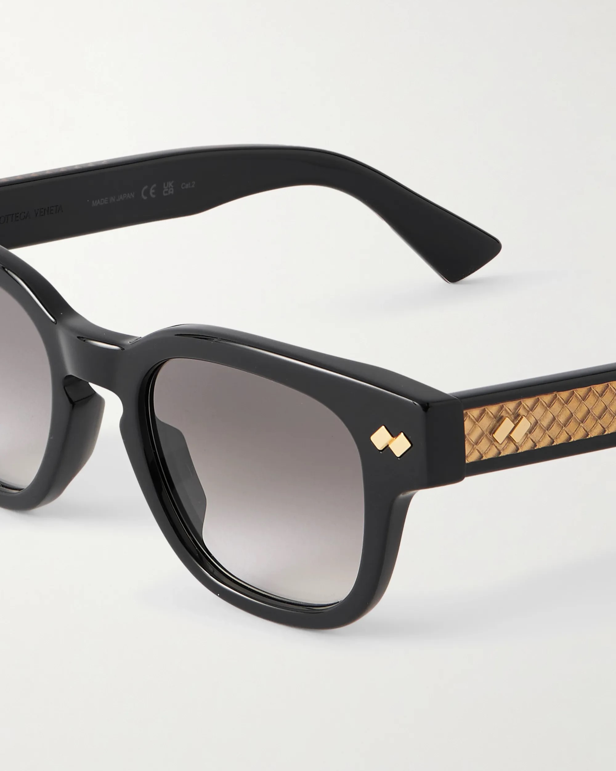 Mắt kính Bottega Veneta Intrecciato Panthos Sunglasses Black BV1441S 15