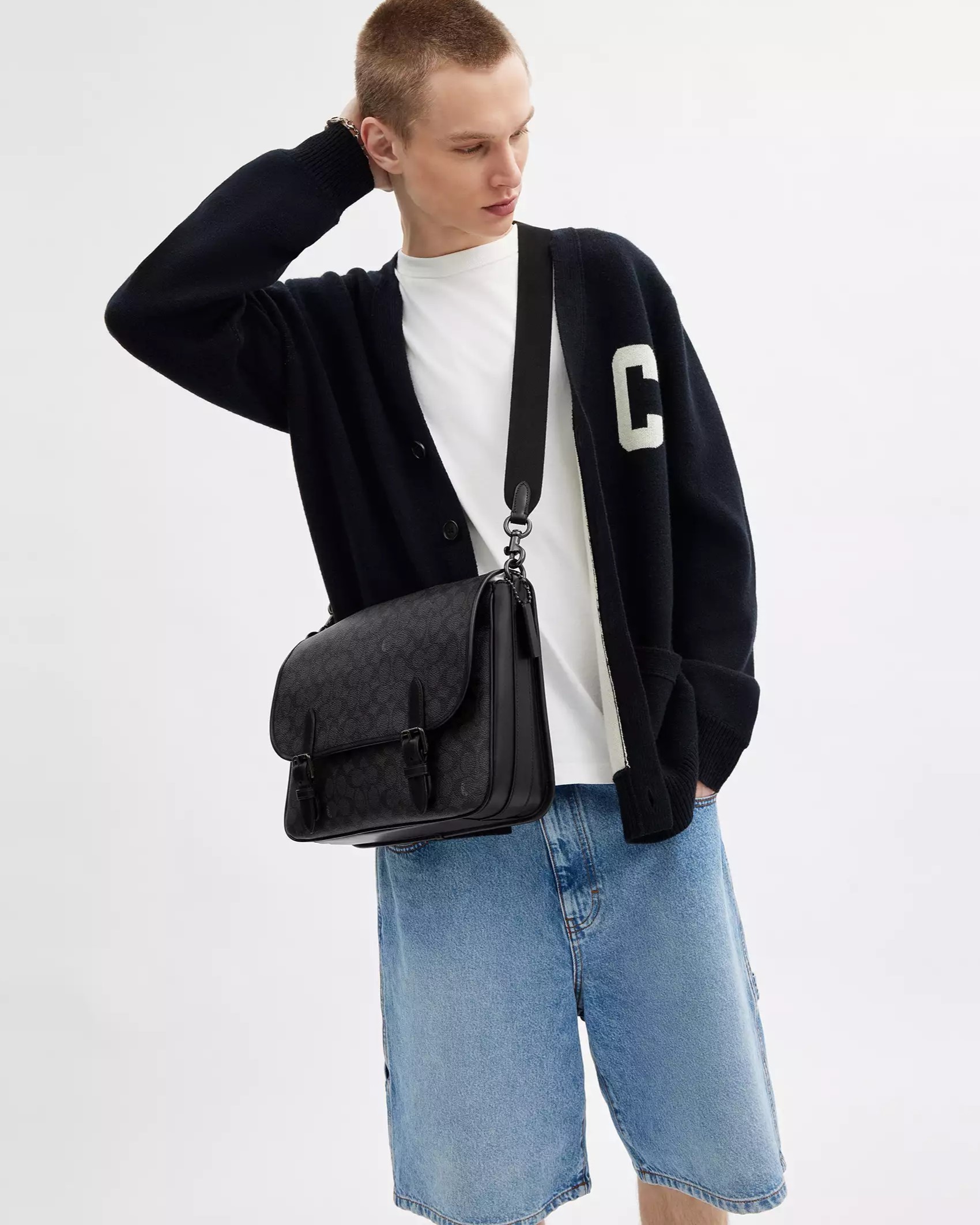 Túi Coach Nam Hitch Messenger Bag In Signature Canvas Charcoal CAH92 5