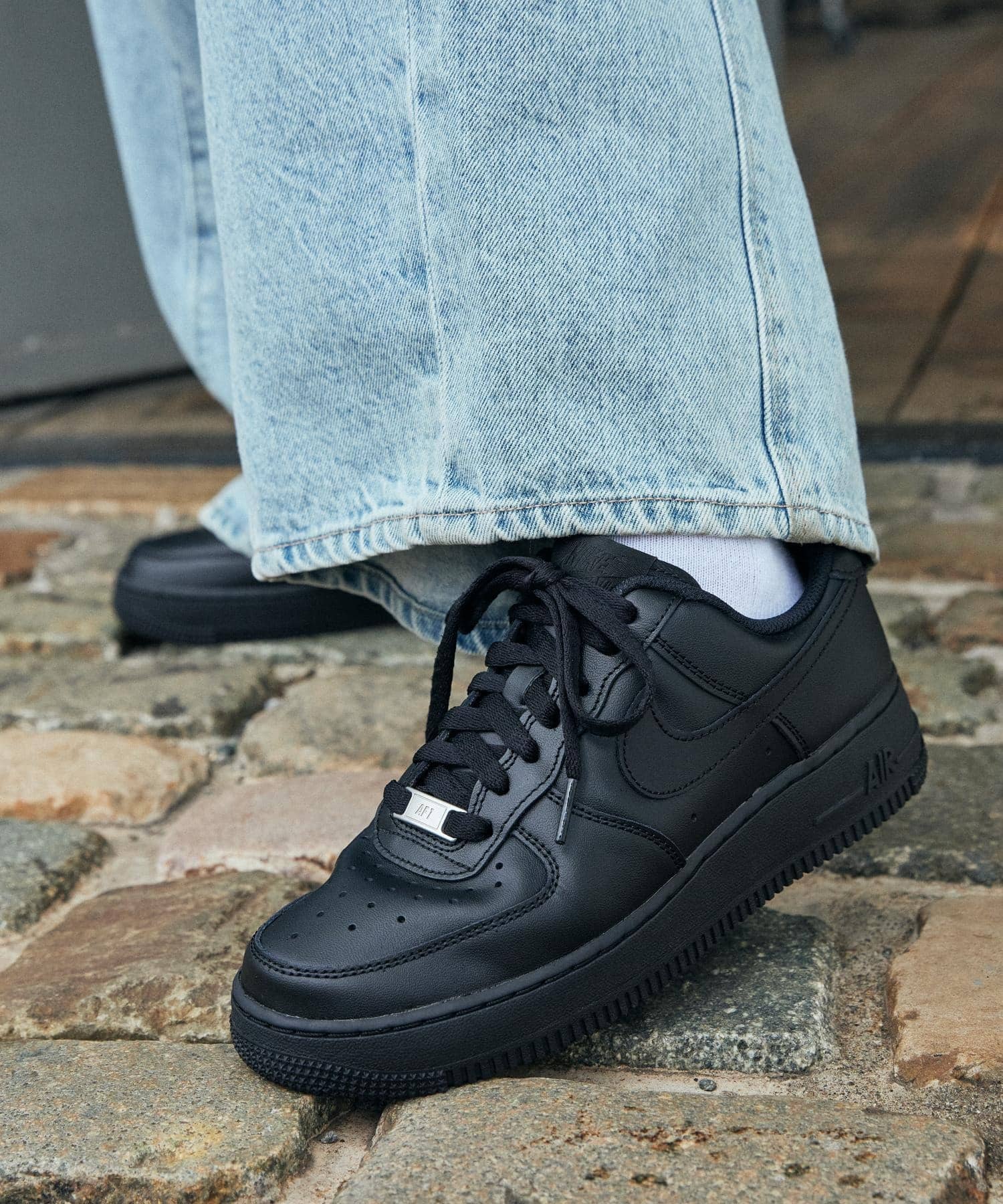Giày thể thao Nike Air Force 1 07 Black CW2288-001 3