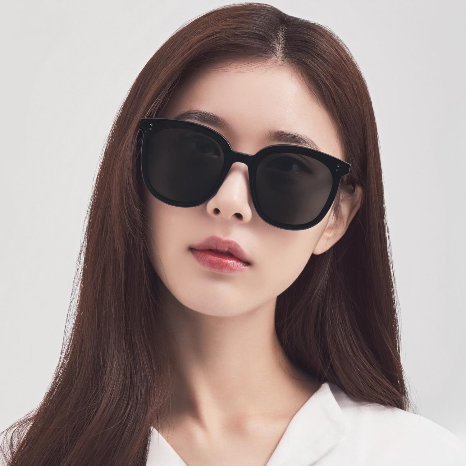 Mắt Kính Gentle Monster My Ma 01 Oversized Square Flatbar Frame 19