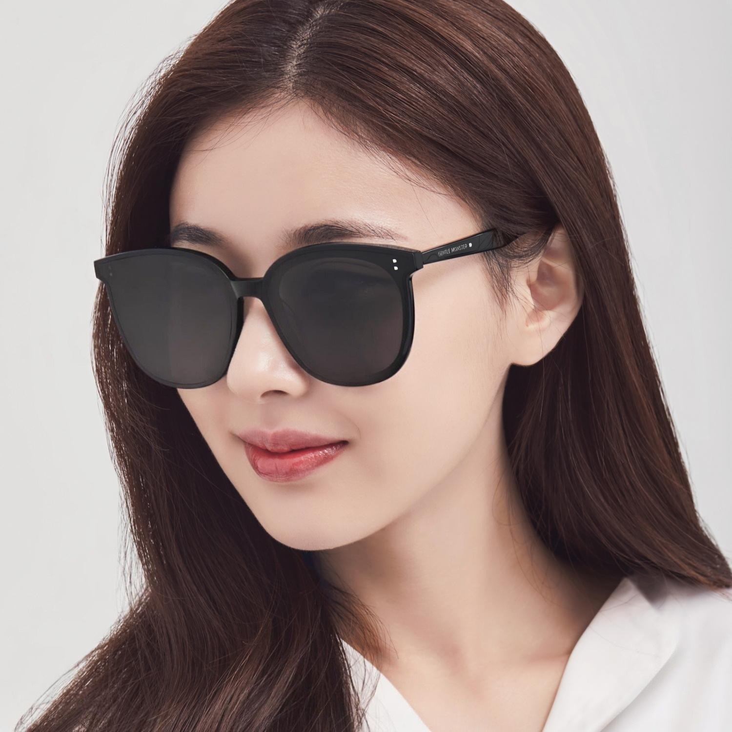 Mắt Kính Gentle Monster My Ma 01 Oversized Square Flatbar Frame 20