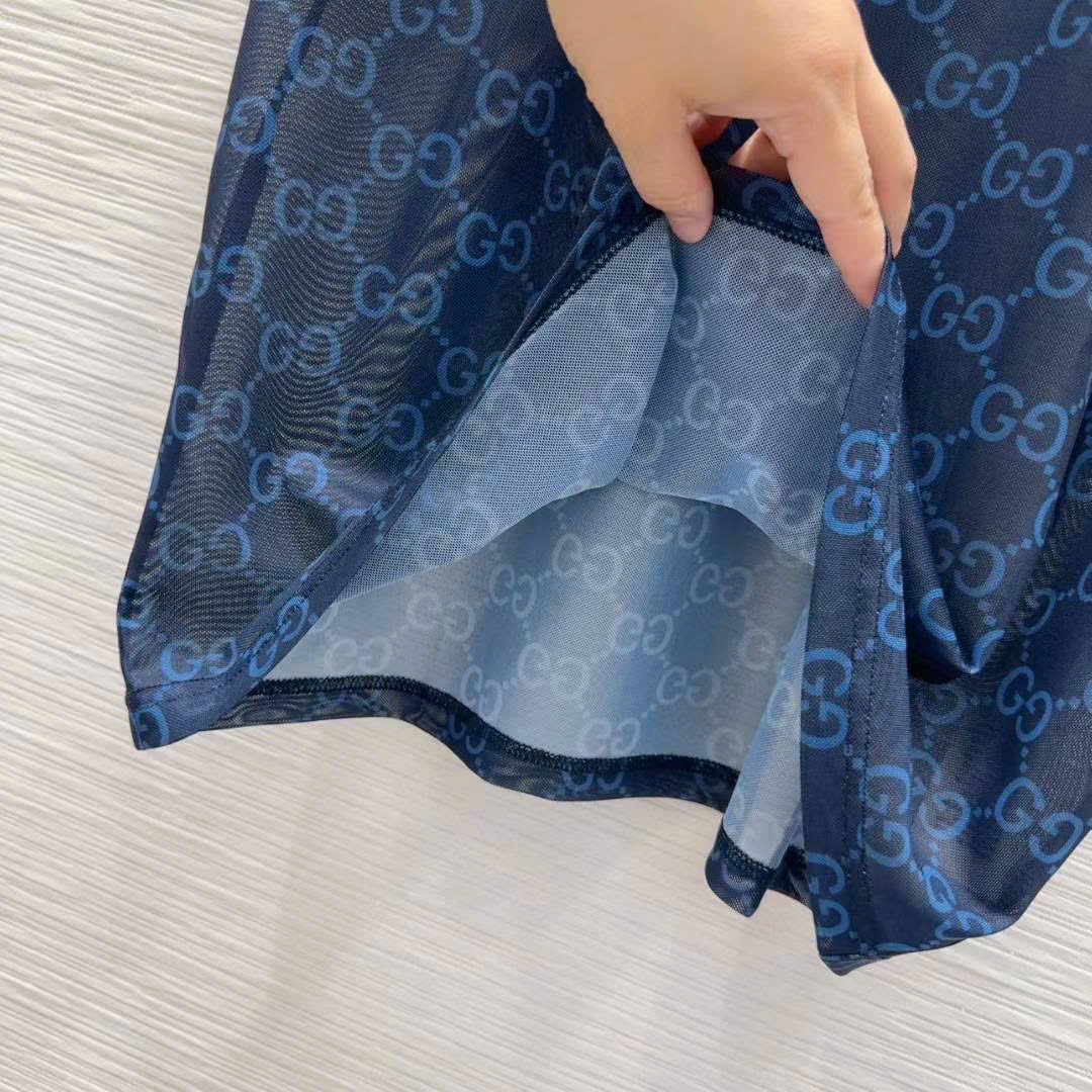 Áo phông xanh navy nữ Gucci 8
