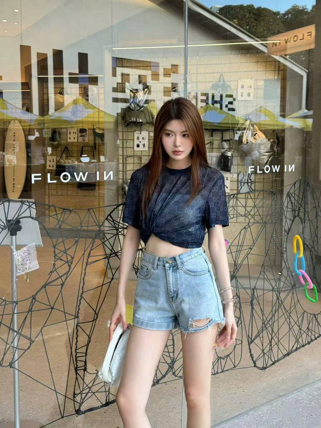 Áo phông xanh navy nữ Gucci 12