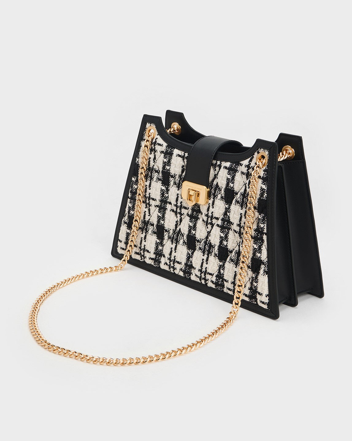 TÚI ĐEO CHÉO CNK CHARLES KEITH CRESSIDA QUILTED TRAPEZE CHAIN BAG CK2-30151307 4