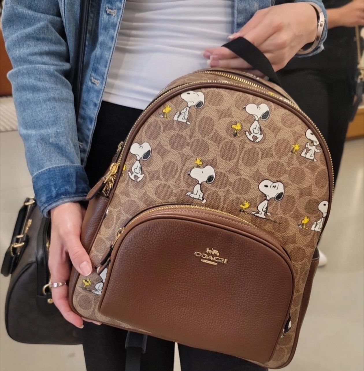 Balo Coach X Peanuts Court Backpack In Signature Canvas With Snoopy Print CBM25 4