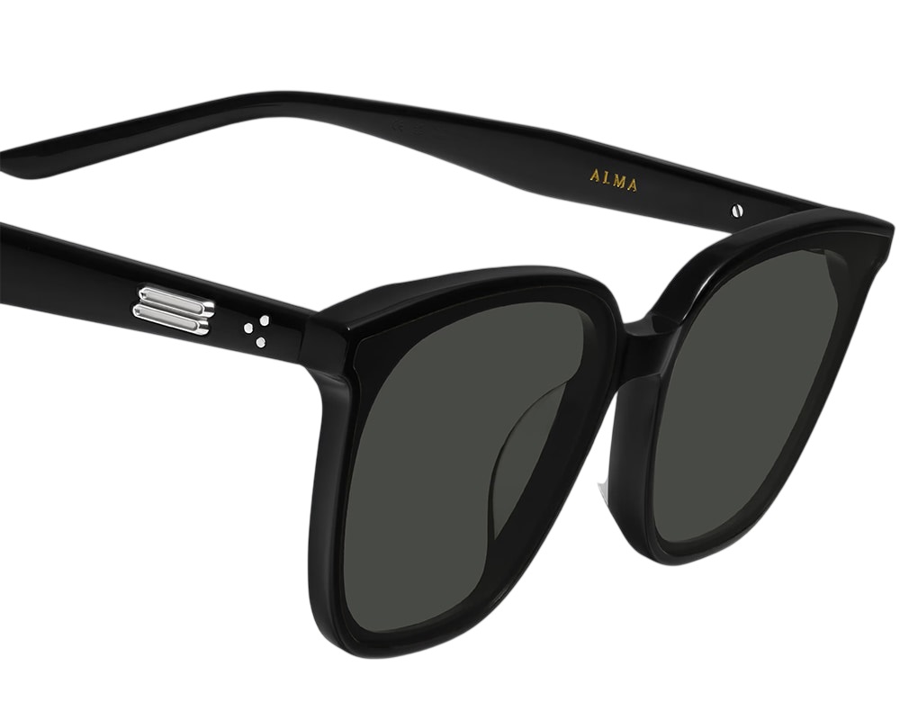 Kính mát Gentle Monster Alma 01 Black Acetate Frame Black Lenses 10
