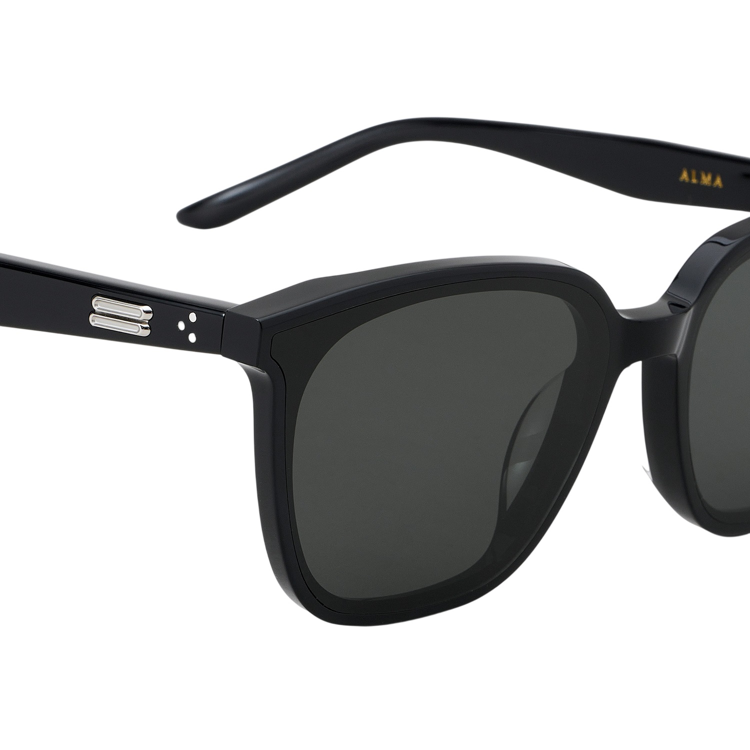 Kính mát Gentle Monster Alma 01 Black Acetate Frame Black Lenses 25
