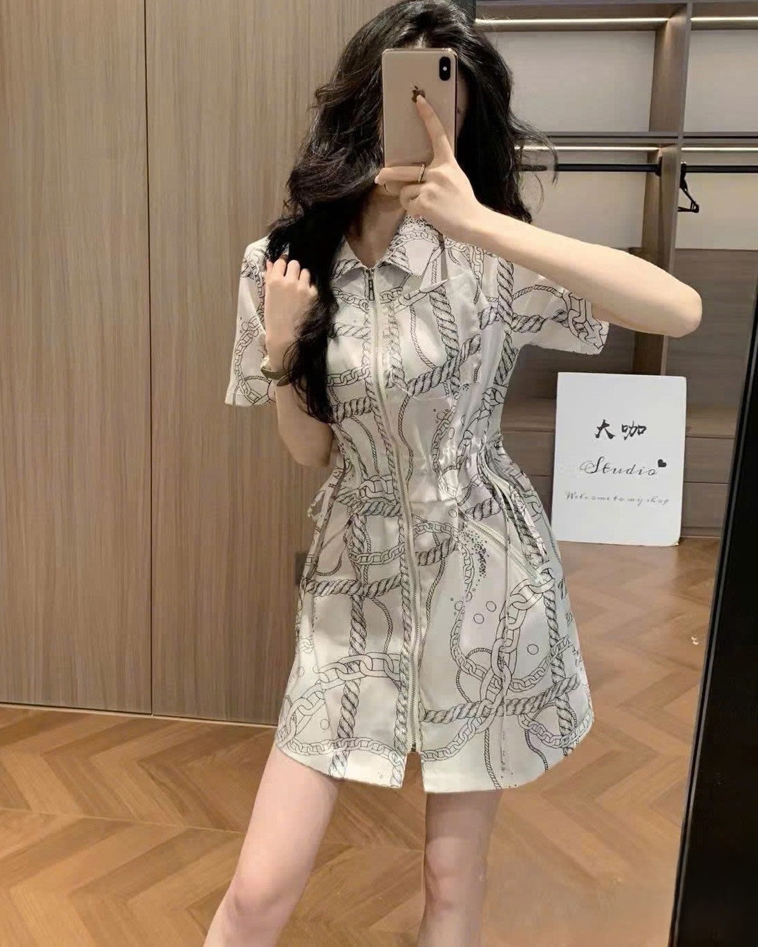 Áo đầm thắt eo cổ sơ mi Hermes 10