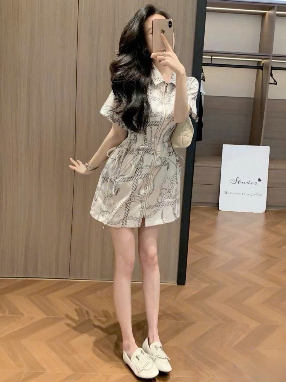 Áo đầm thắt eo cổ sơ mi Hermes 9