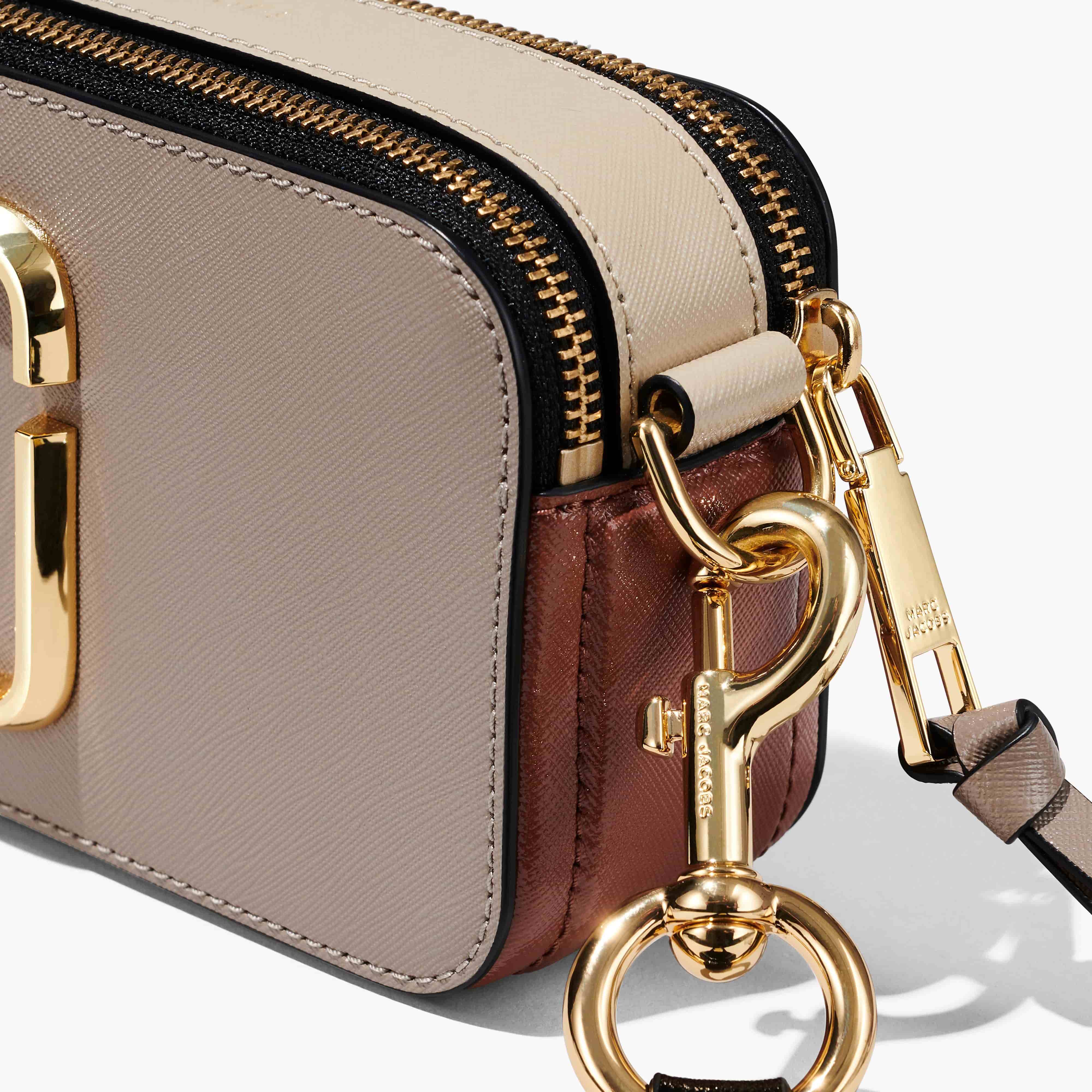 Túi đeo vai nữ Marc Jacobs màu nâu The Snapshot Calf Leather Camera Bag in Cement Multi 2