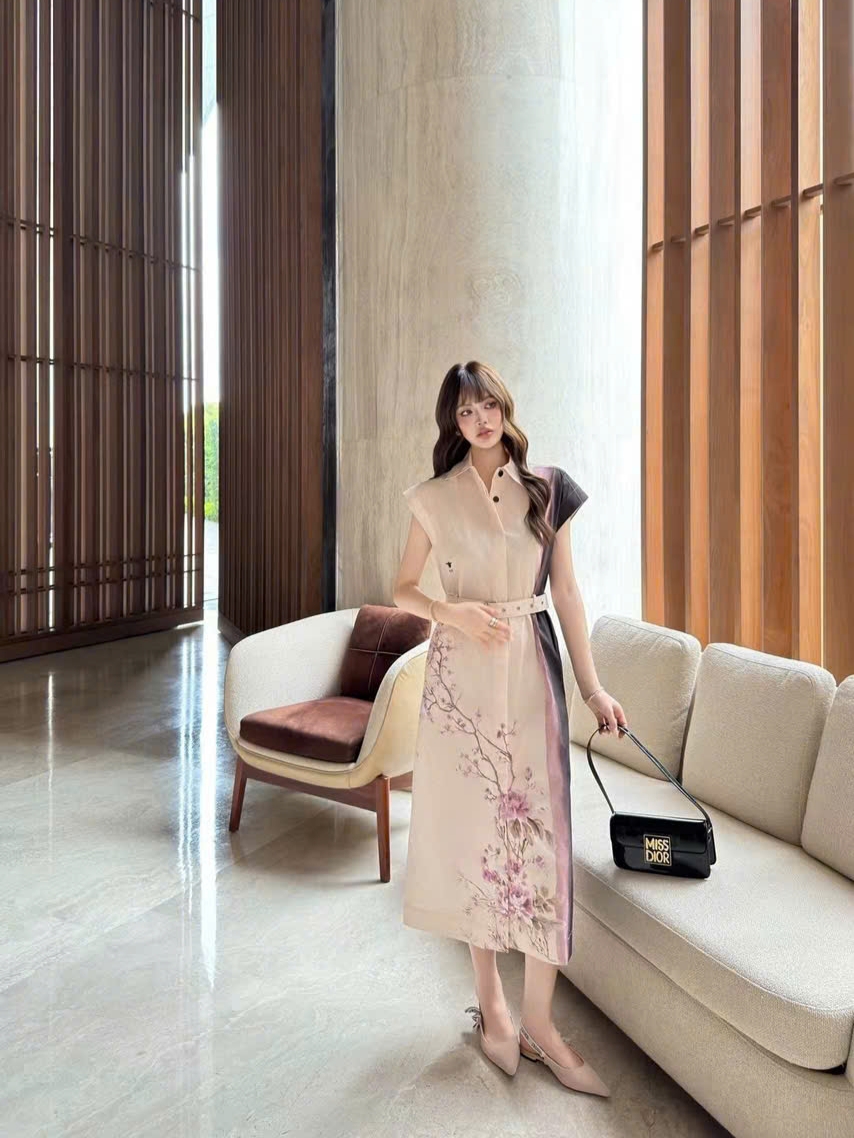 Đầm dài hoa tím nhỏ Dior 3