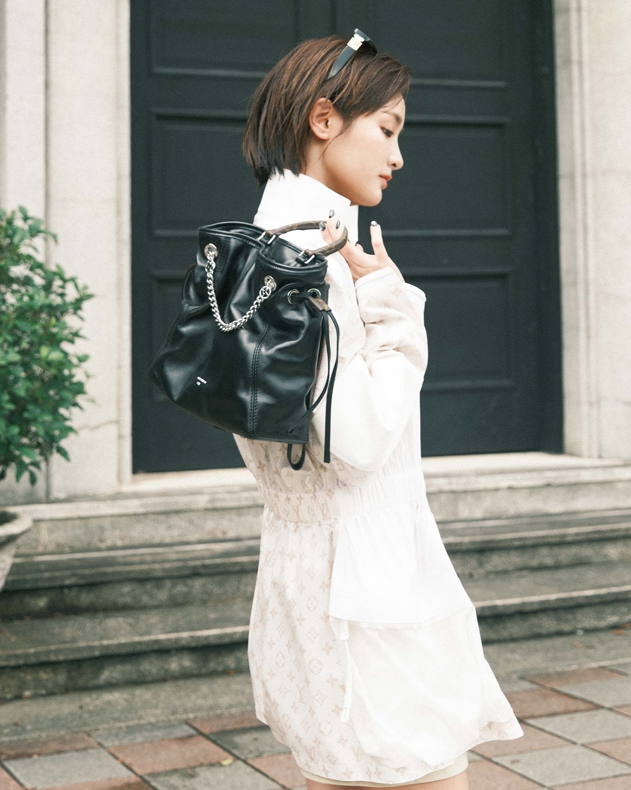 Ba Lô Louis Vuitton Off Duty Vibe Black 20
