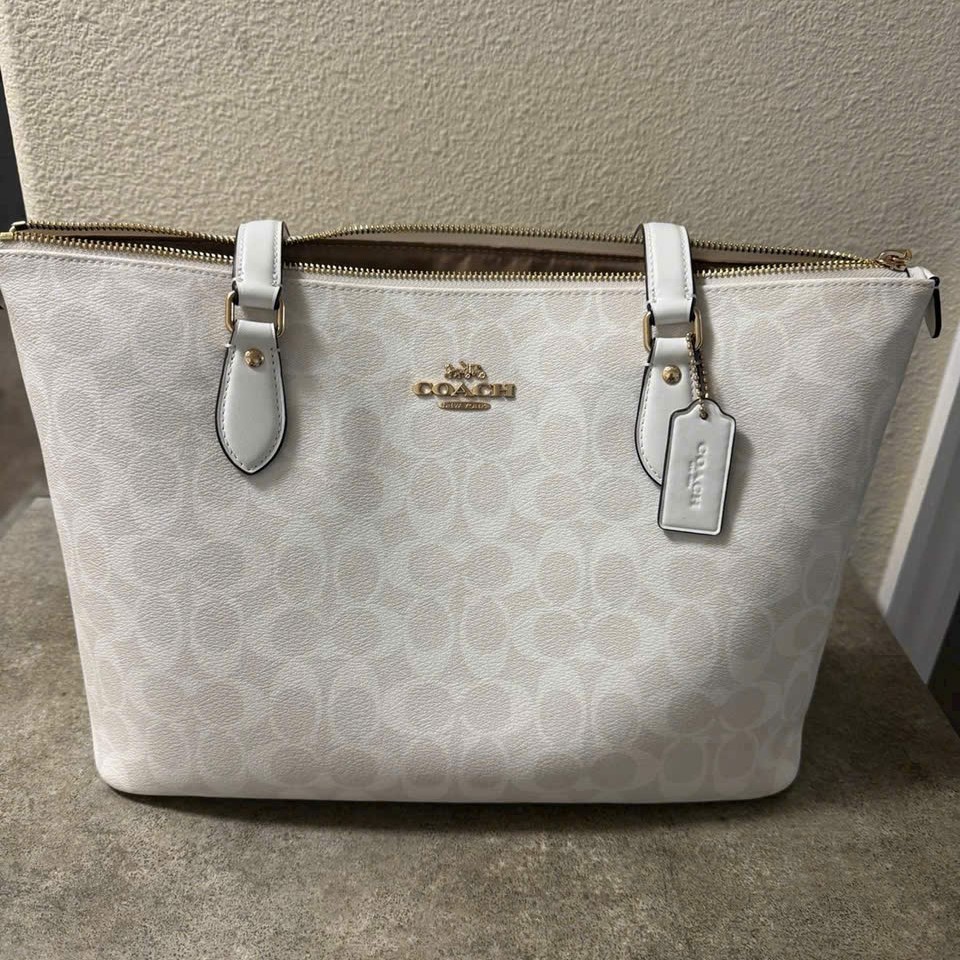 Túi Tote Nữ Coach Gallery Tote Bag In Signature Canvas Glacier White CW381 5