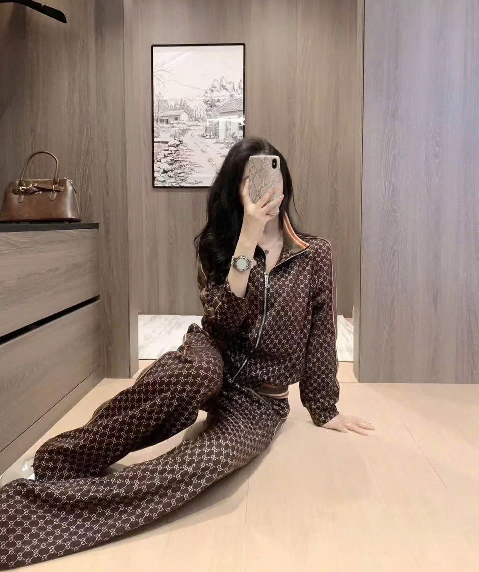 Set bộ nâu đỏ Gucci 1