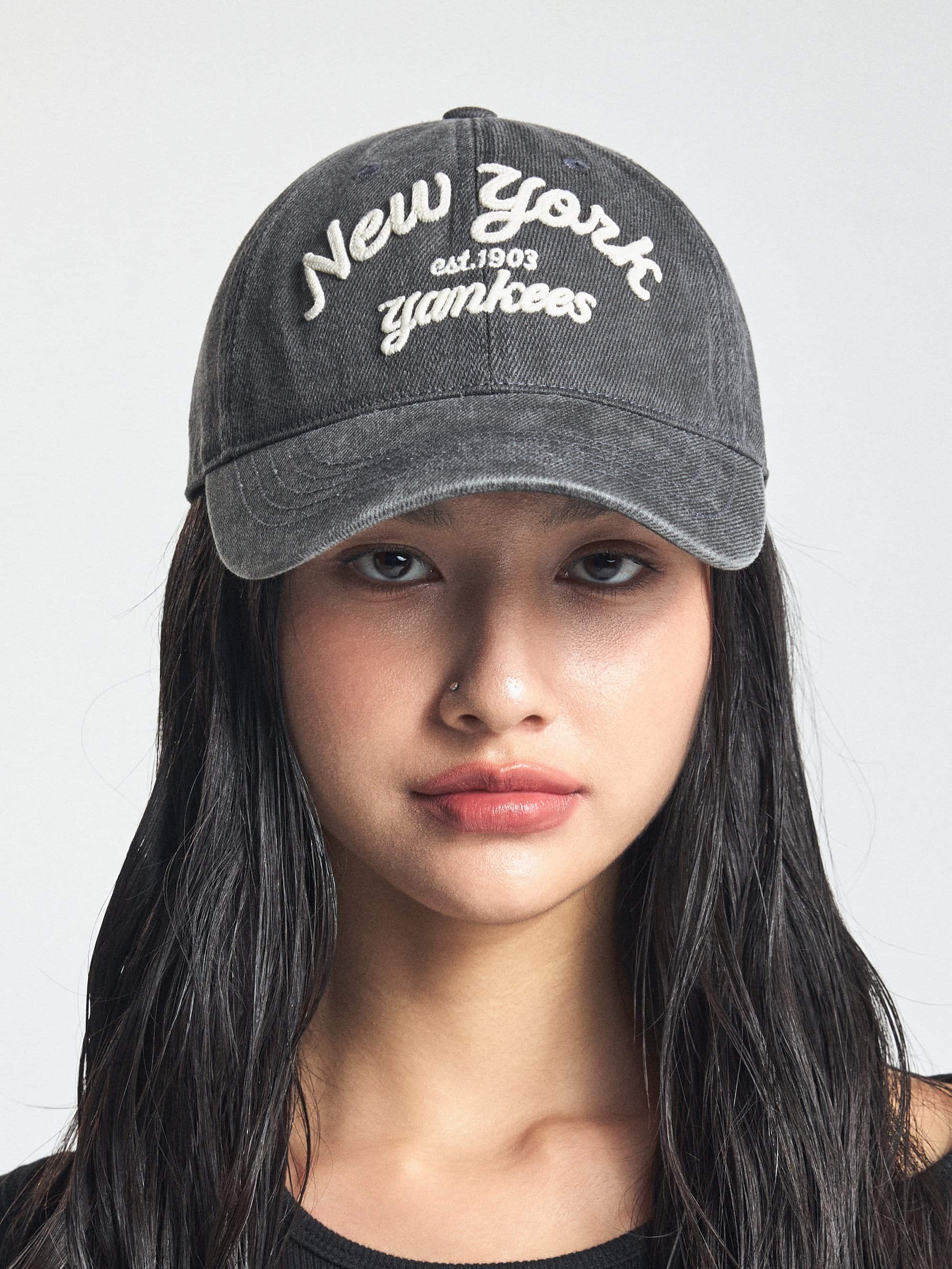 Nón MLB Korea Varsity Lettering Color Denim Unstructured Ball Cap New York Yankees Grey 3ACPDS14N-50CGS 1
