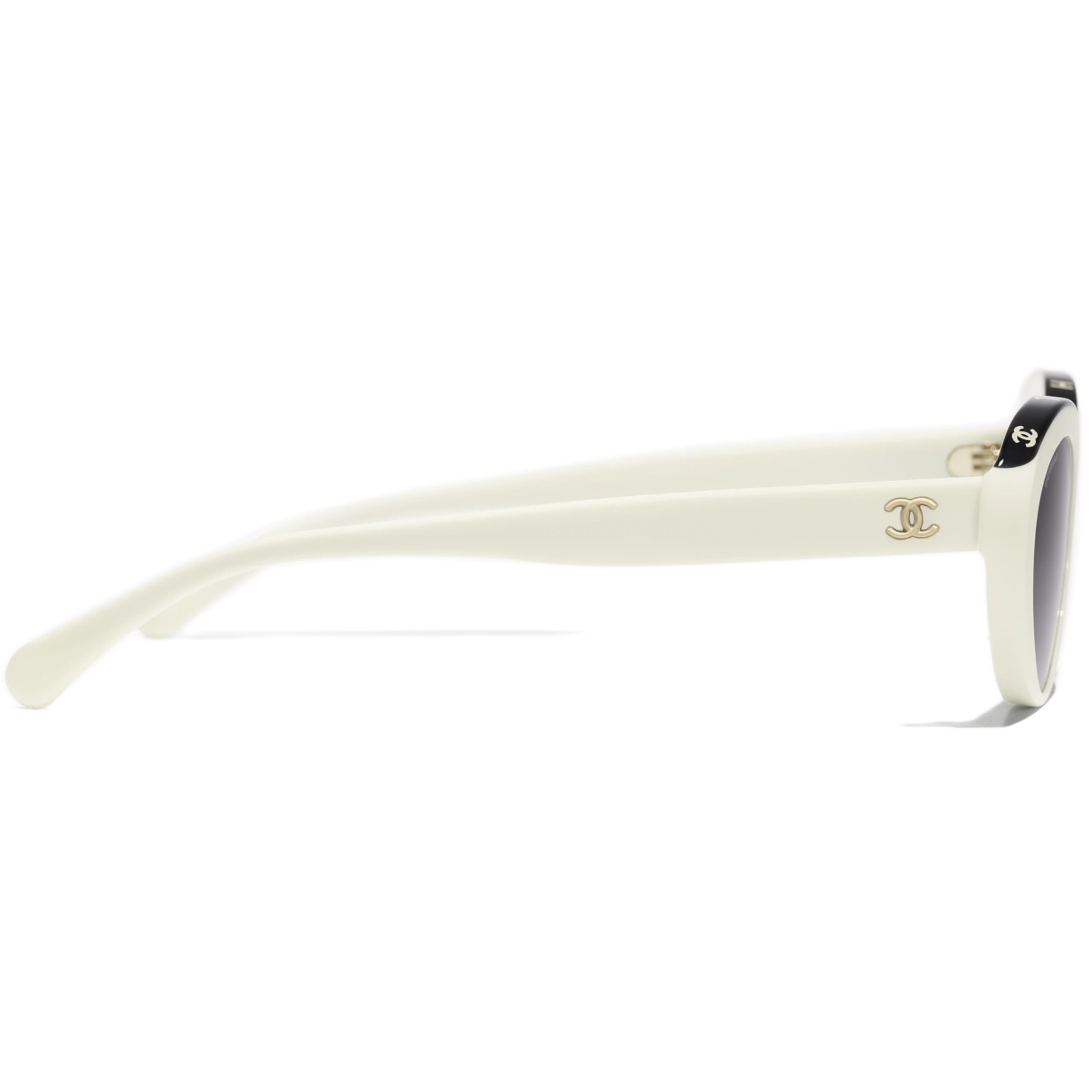 Mắt Kính Chanel Oval-framed Sunglasses Black and White 2