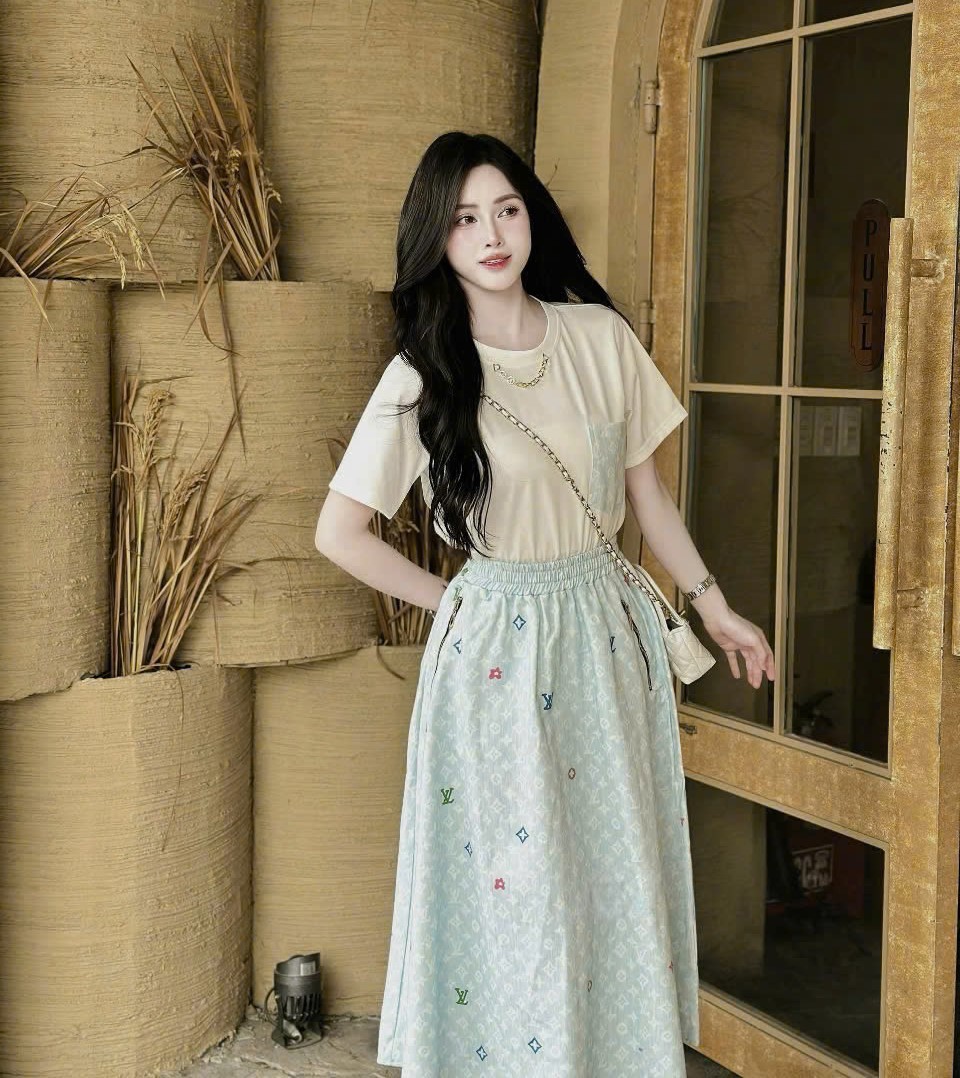 Set áo thun váy dài nhiều màu Louis Vuitton 1