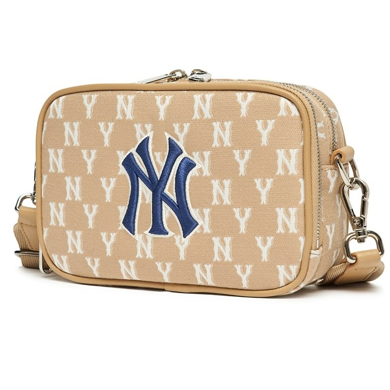 Túi MLB Classic Monogram Jacquard Crossbody Bag New York Yankees Beige