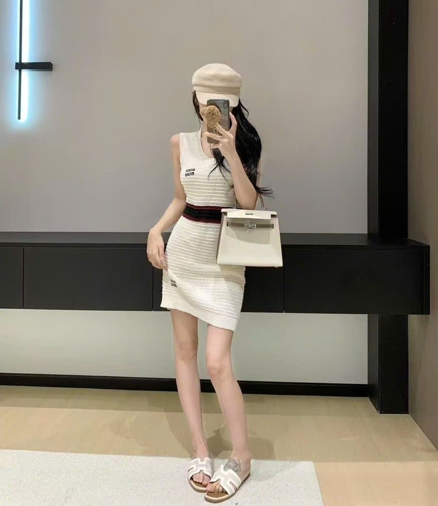 Đầm thun dáng ôm sát nách trắng Miu Miu 3