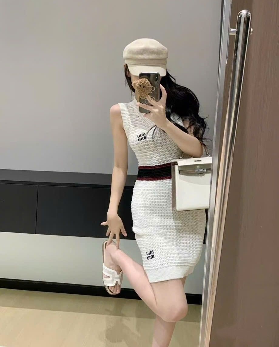 Đầm thun dáng ôm sát nách trắng Miu Miu 6
