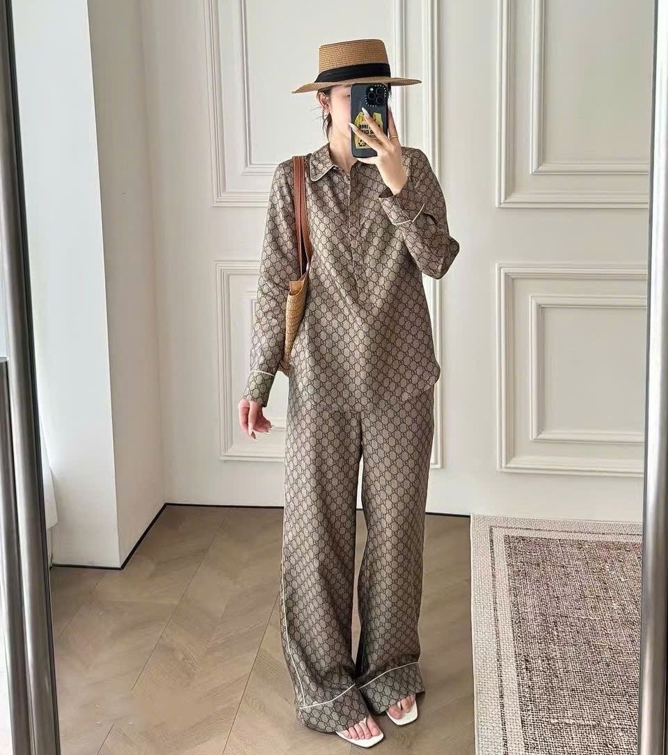 Set bộ nữ áo quần dài Gucci 1
