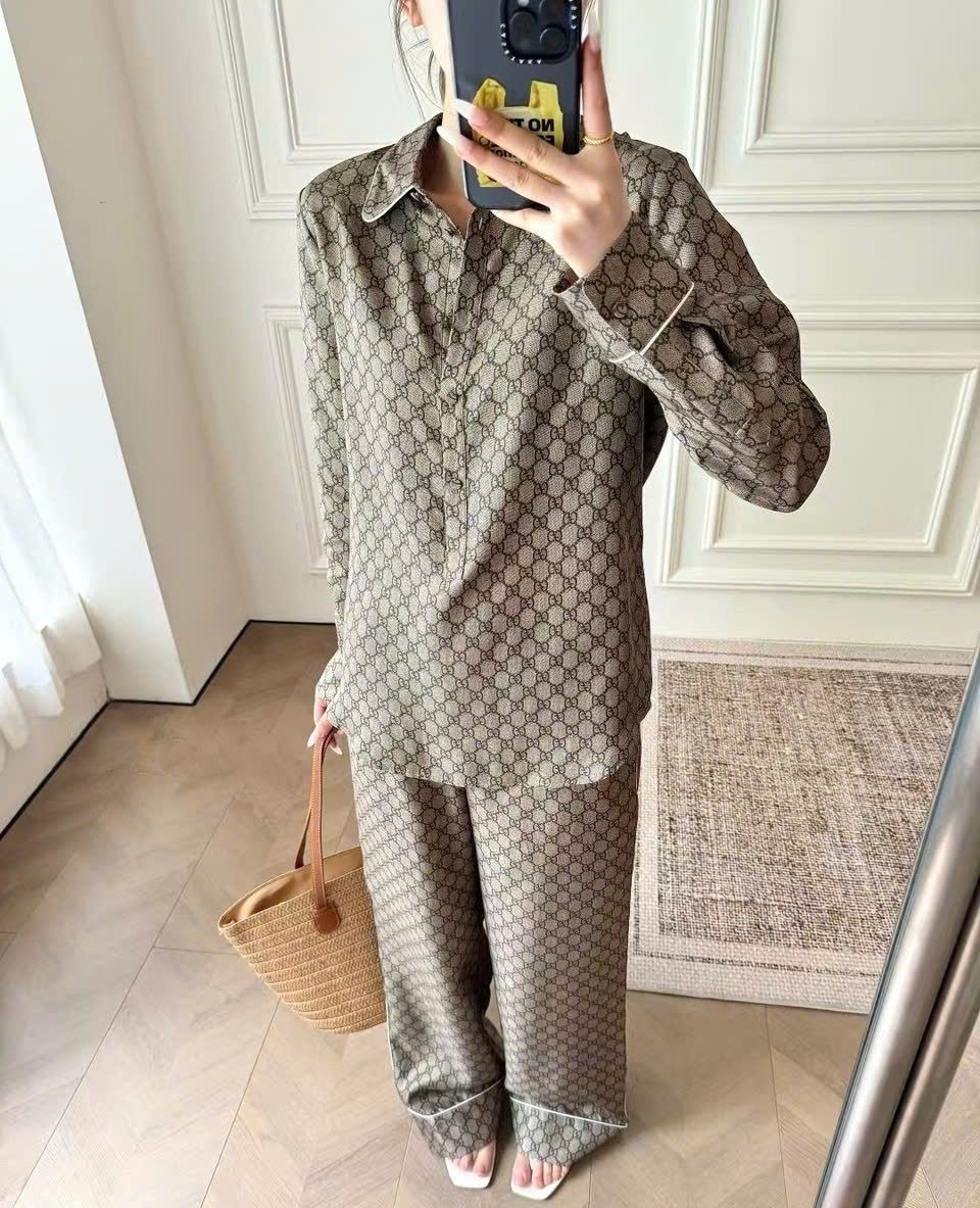 Set bộ nữ áo quần dài Gucci 2