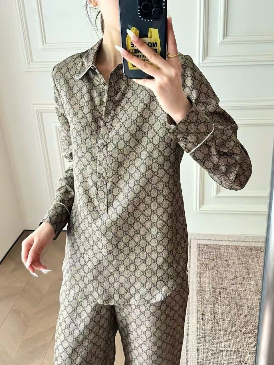 Set bộ nữ áo quần dài Gucci 4