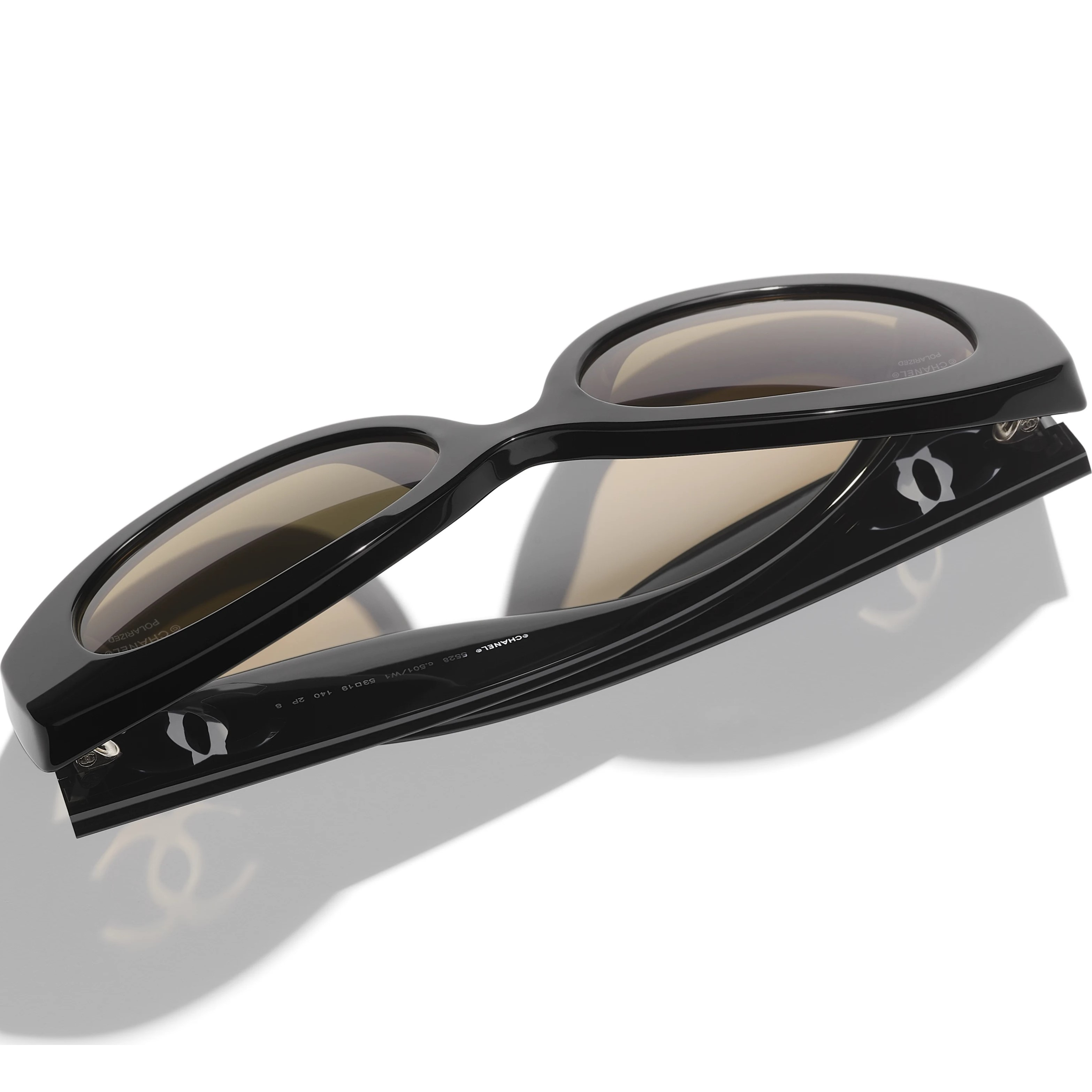 Mắt Kính Chanel Oval Sunglasses Acetate Black 5528 1