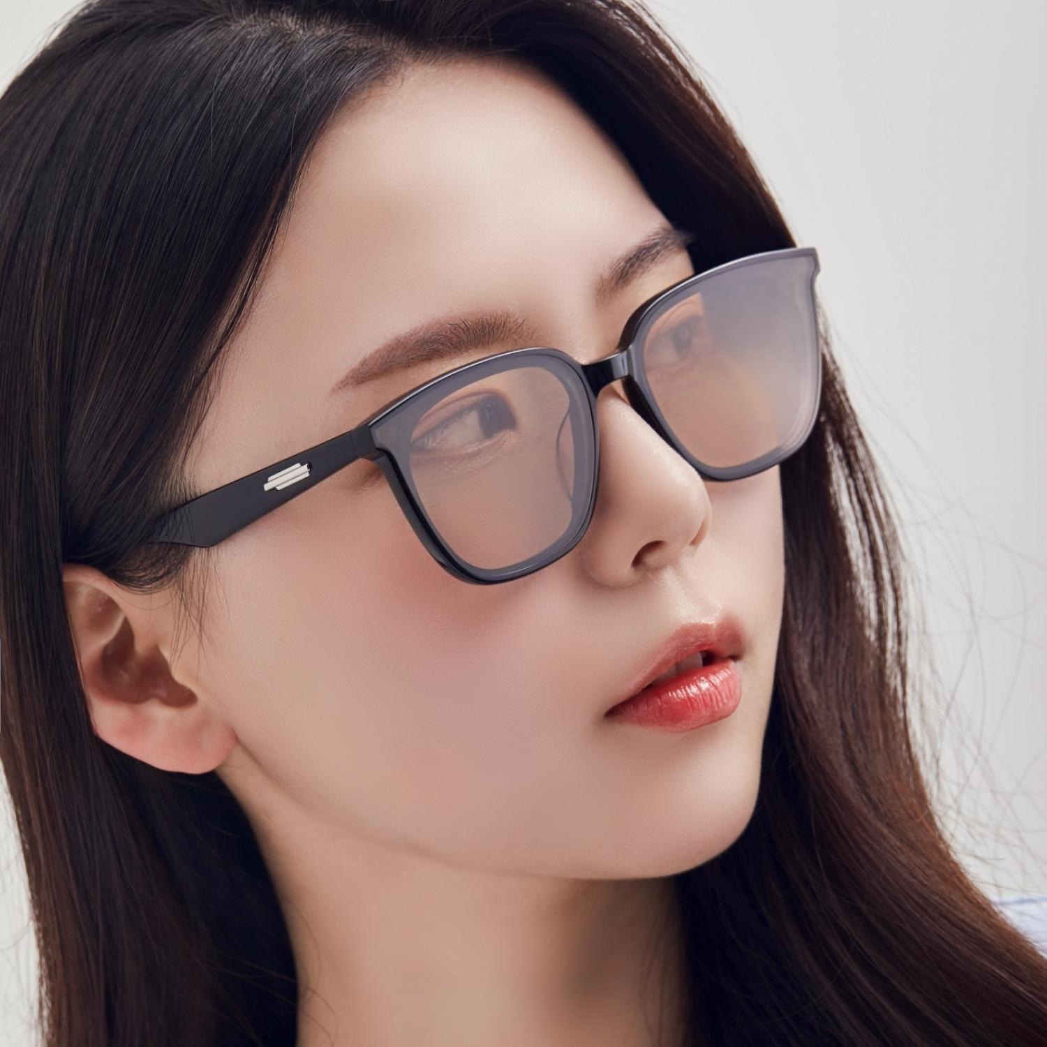 Kính mát GM Gentle Monster Lilit 01 BR Square Acetate Flatbar Frame 15