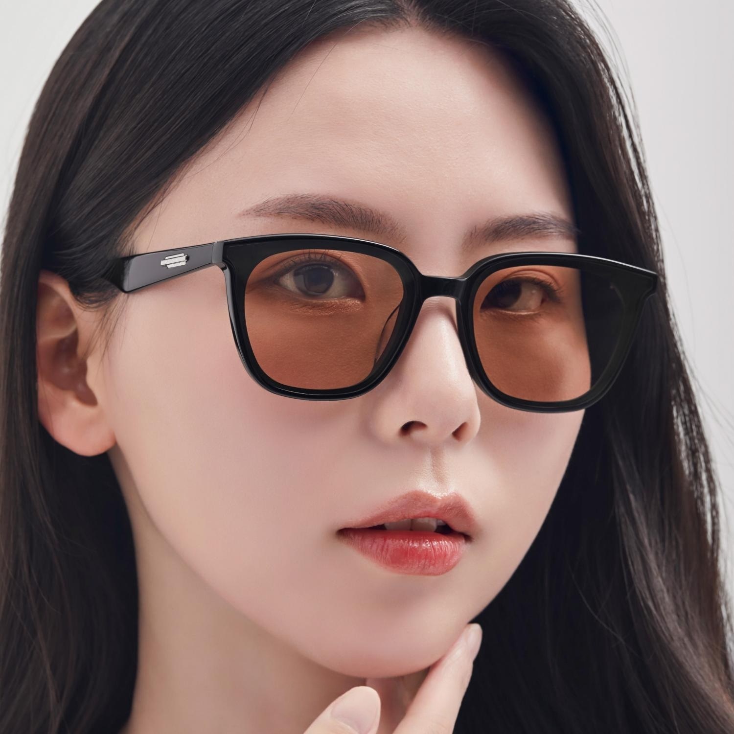 Kính mát GM Gentle Monster Lilit 01 BR Square Acetate Flatbar Frame 19