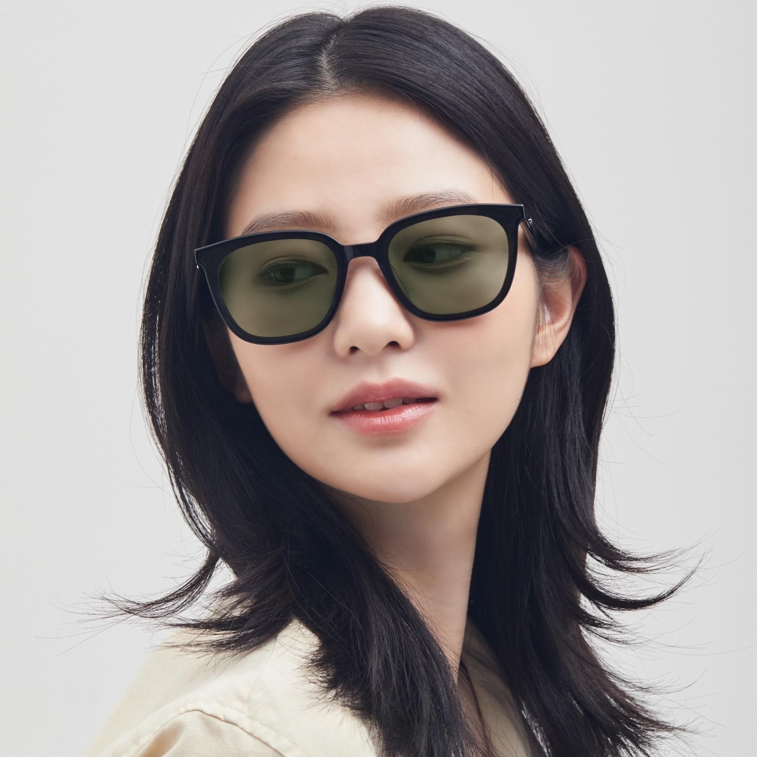 Mắt kính mát Gentle Monster Lilit 01(K) Green Tinted Lenses Square Acetate Flatbar Frame 12