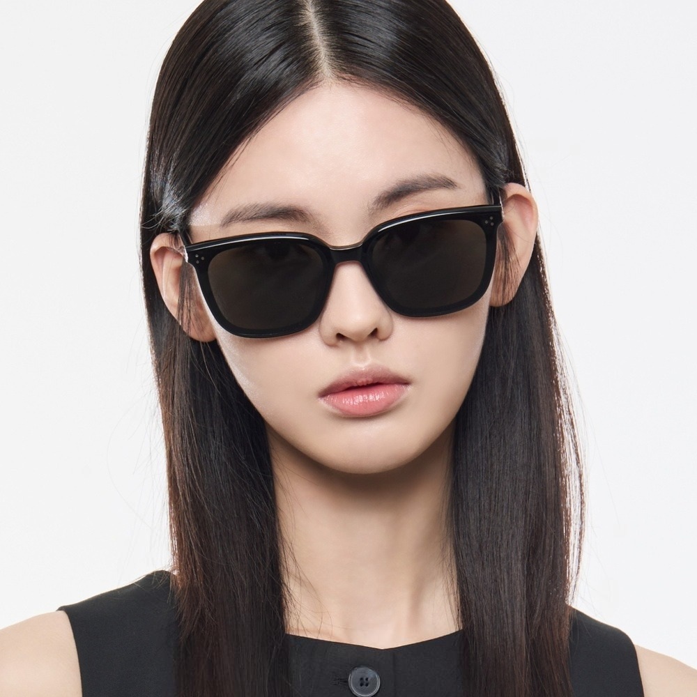 Mắt Kính GM Gentle Monster By Row 01 Black Lenses Black Acetate Frame 21