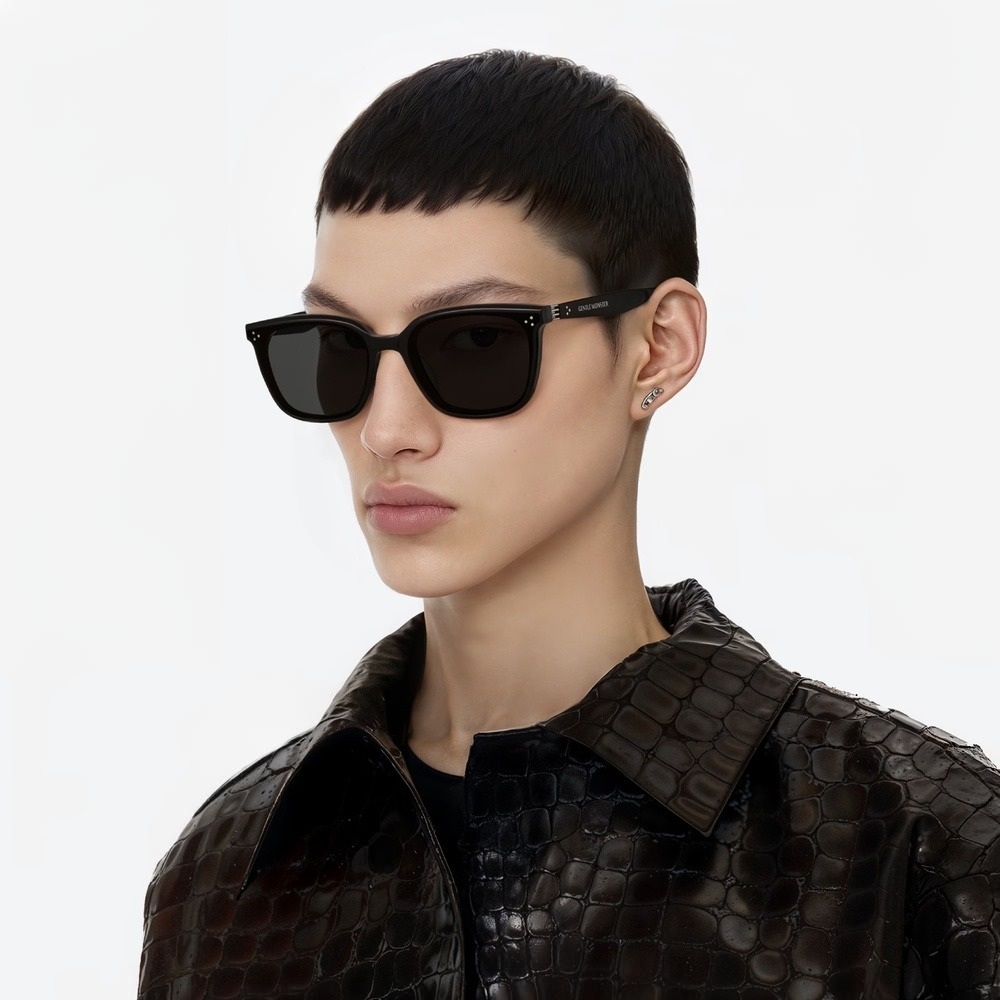 Mắt Kính GM Gentle Monster By Row 01 Black Lenses Black Acetate Frame 22