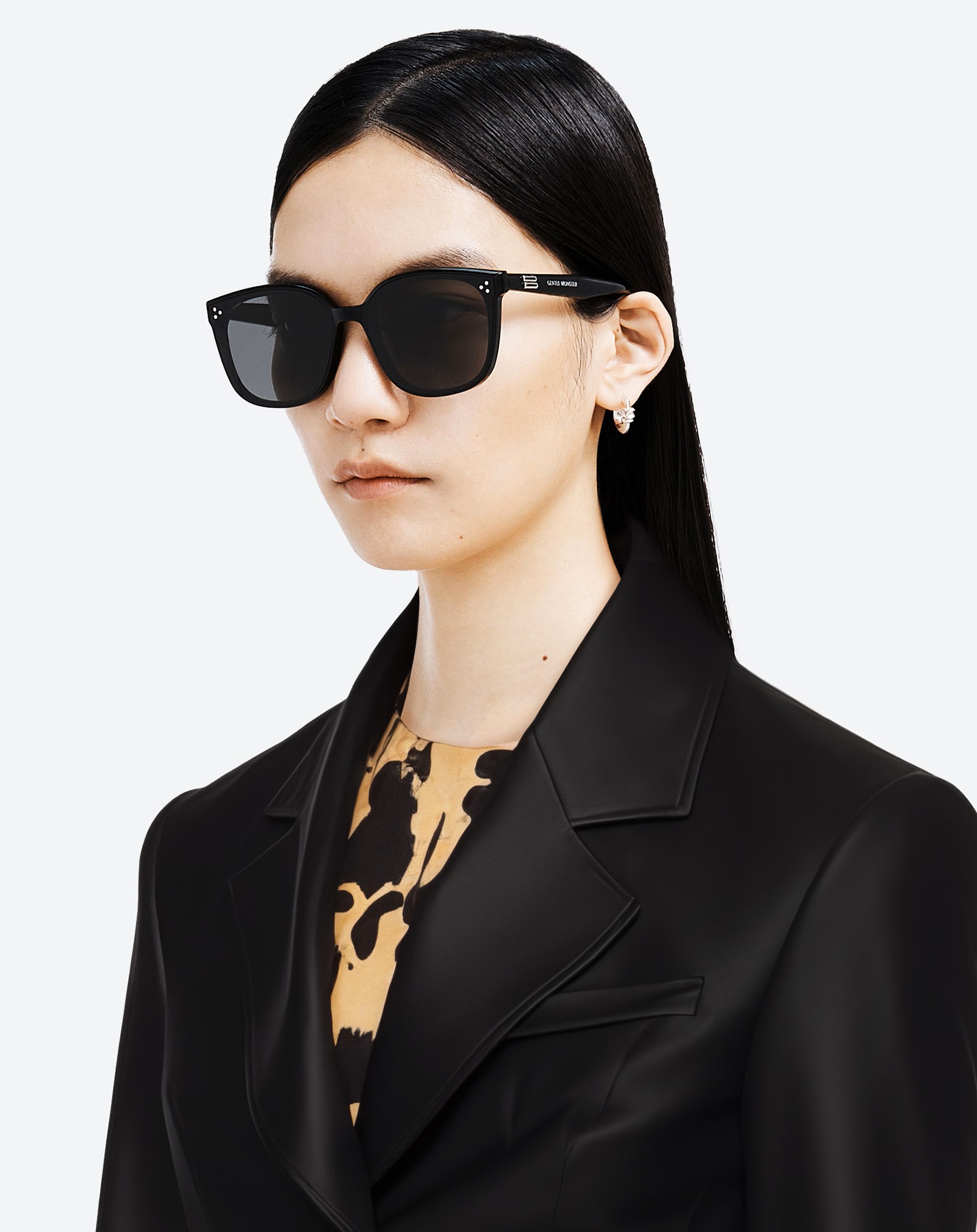 Mắt kính Gentle Monster By 01 Black Lenses Black Acetate Frame 3