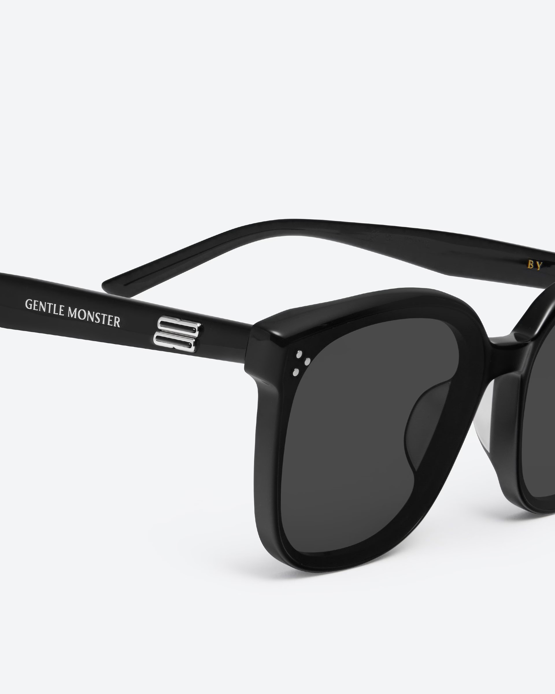 Mắt kính Gentle Monster By 01 Black Lenses Black Acetate Frame 9