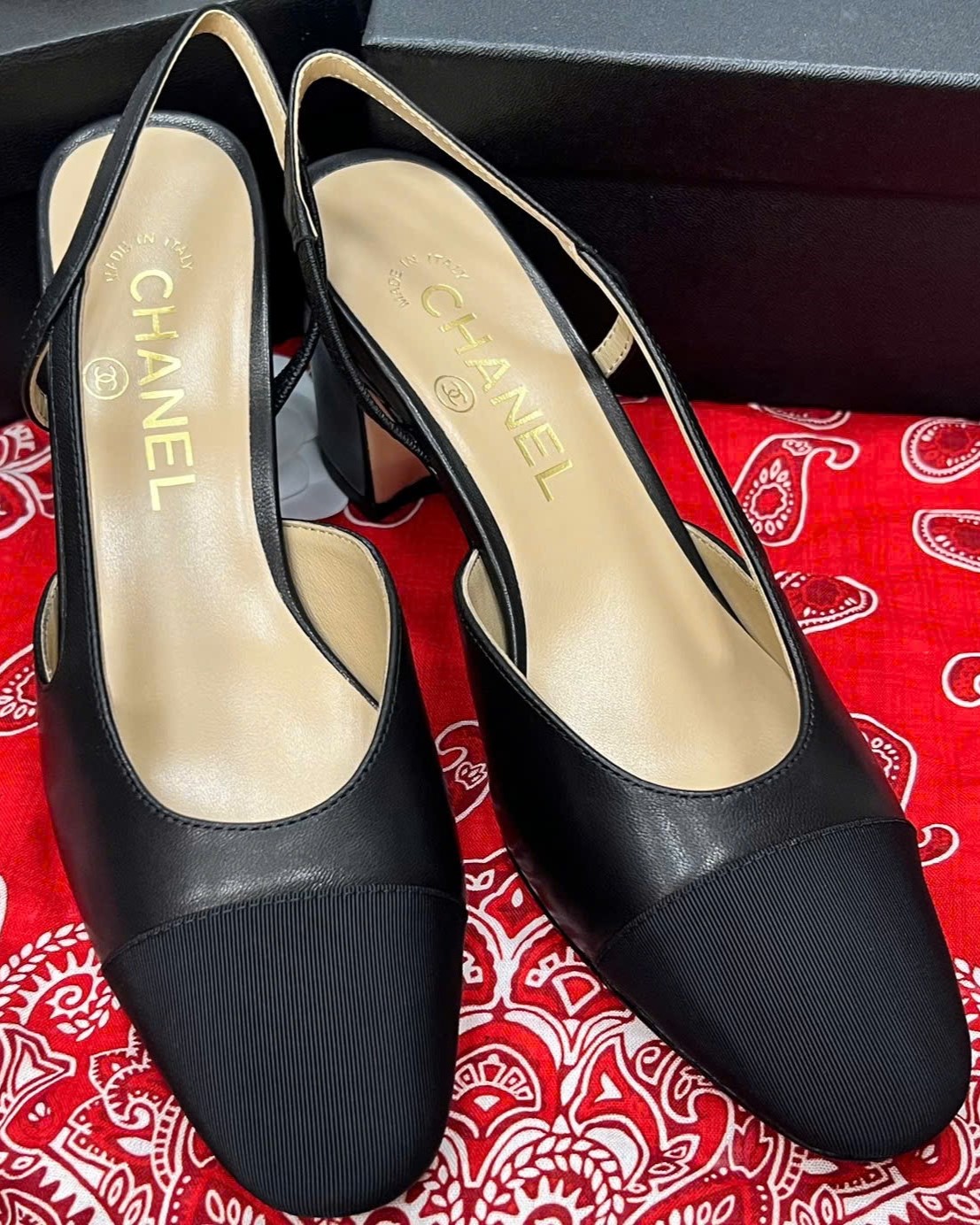 Giày Chanel Block Heel SlingBack Sandal 4