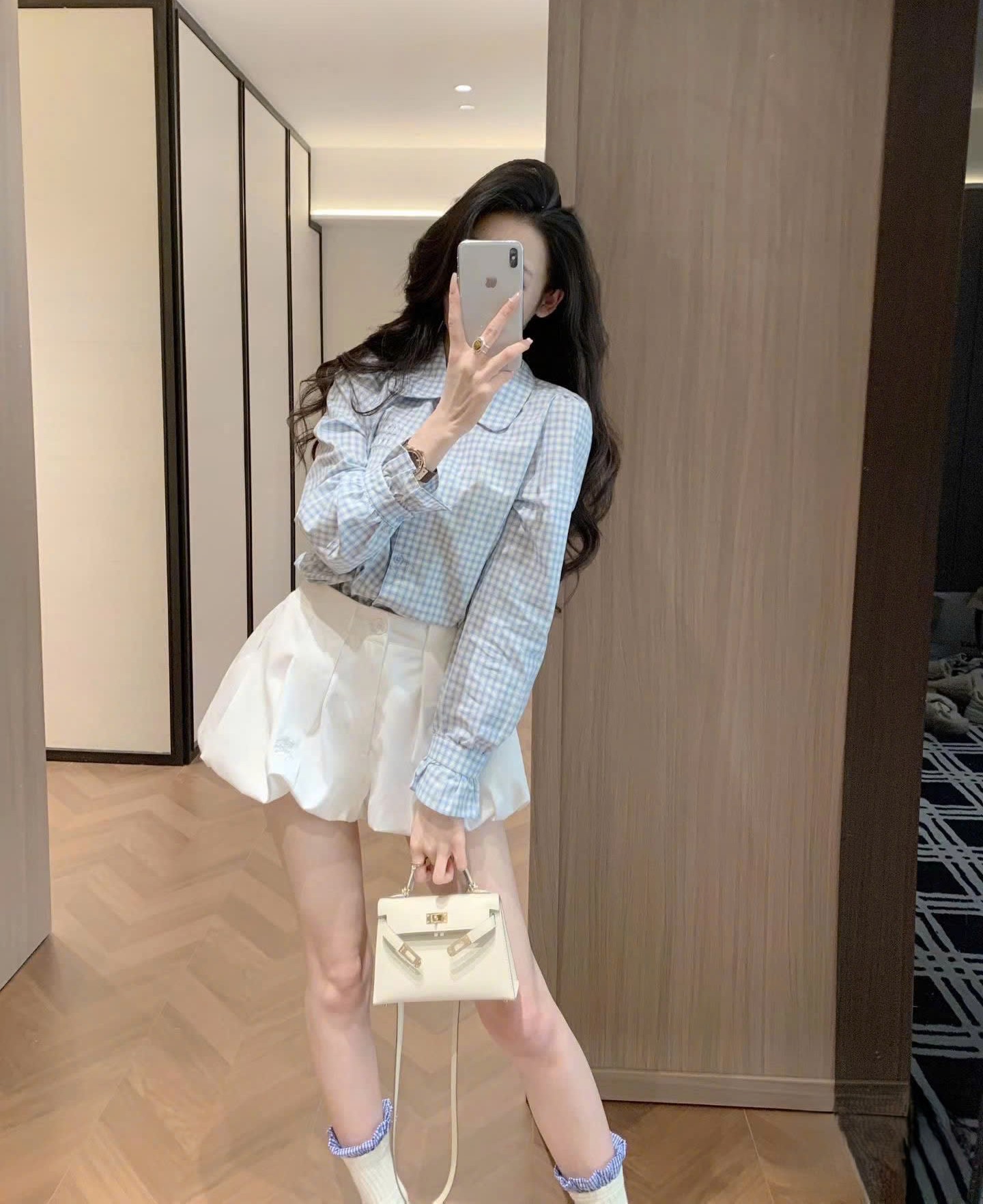 Áo sơ mi vải sọc xanh dương lợt Miu Miu 2