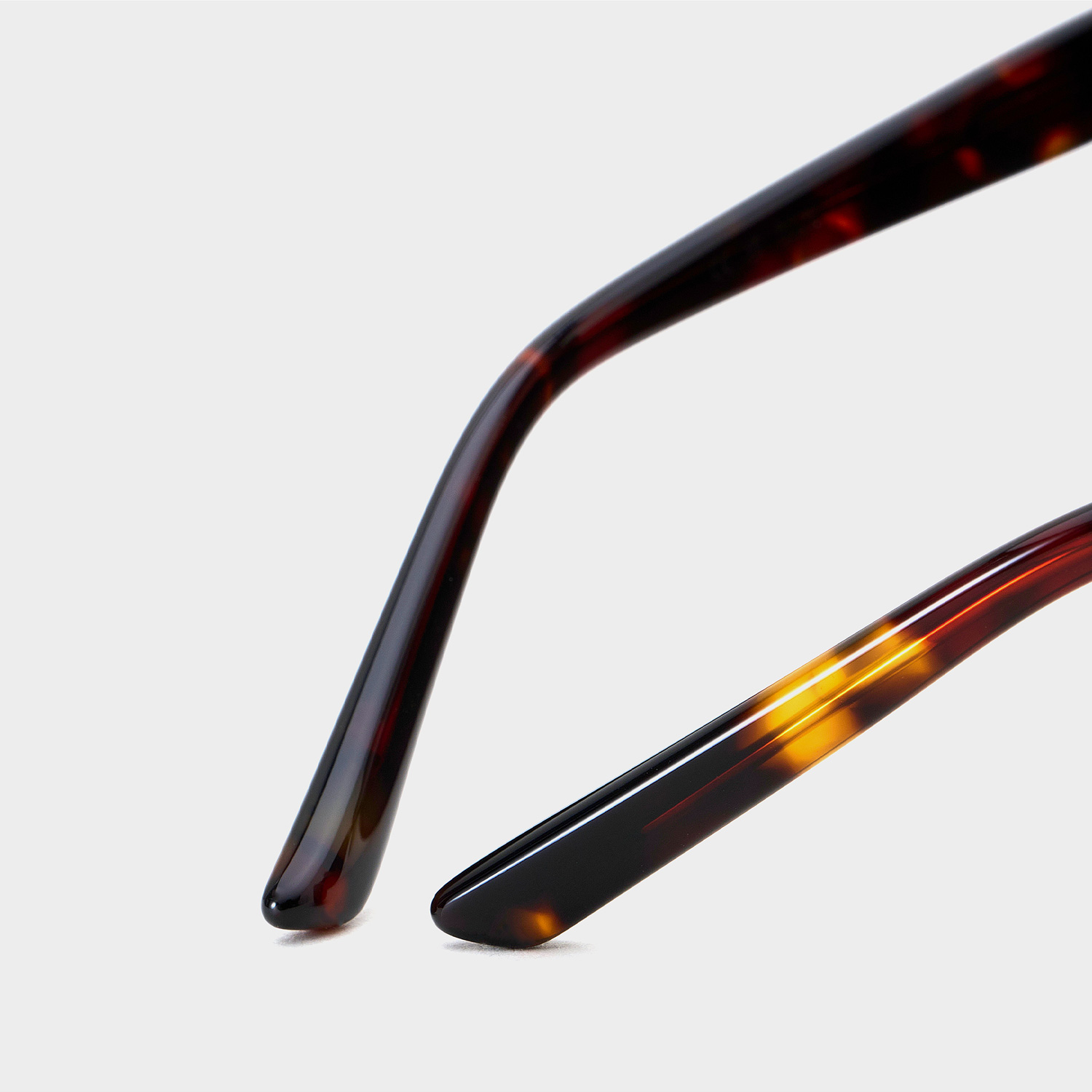 Kính Gentle Monster New Her T1 Classic Square Sunglasses With a Tortoise Acetate Frame 5