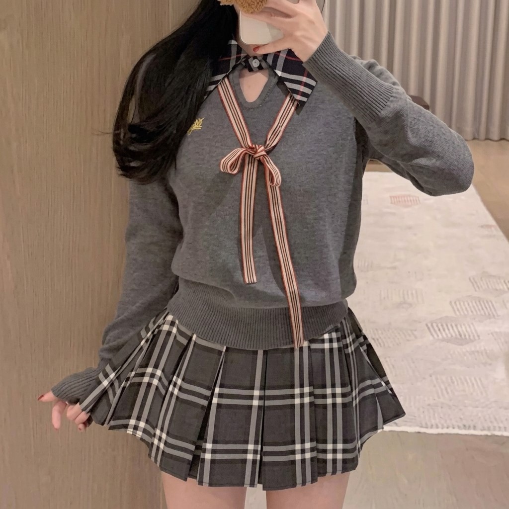 Set áo len cột nơ váy ngắn Burberry 9