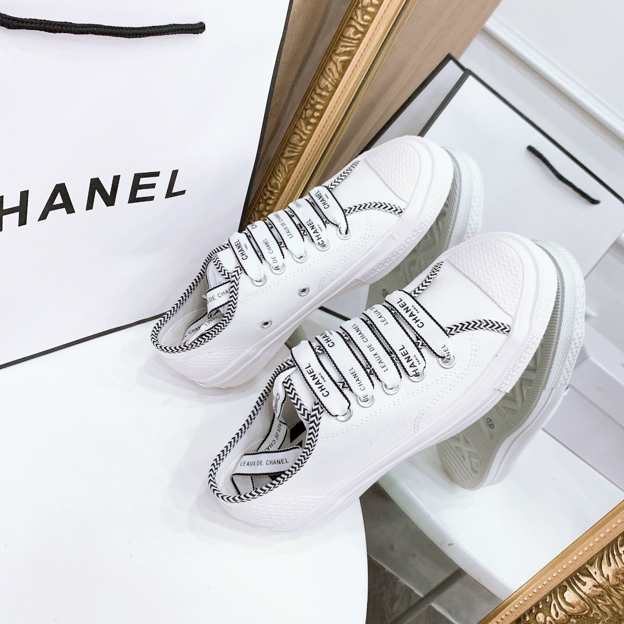 GIÀY THỂ THAO NỮ CHANEL NEW 10