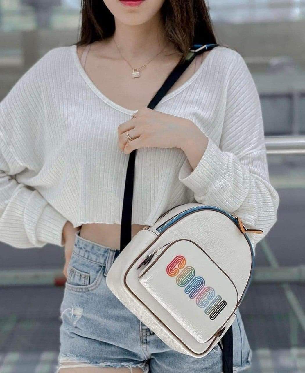 BALO HỌA TIẾT CẦU VỒNG COACH MINI COURT BACKPACK WITH RAINBOW 6