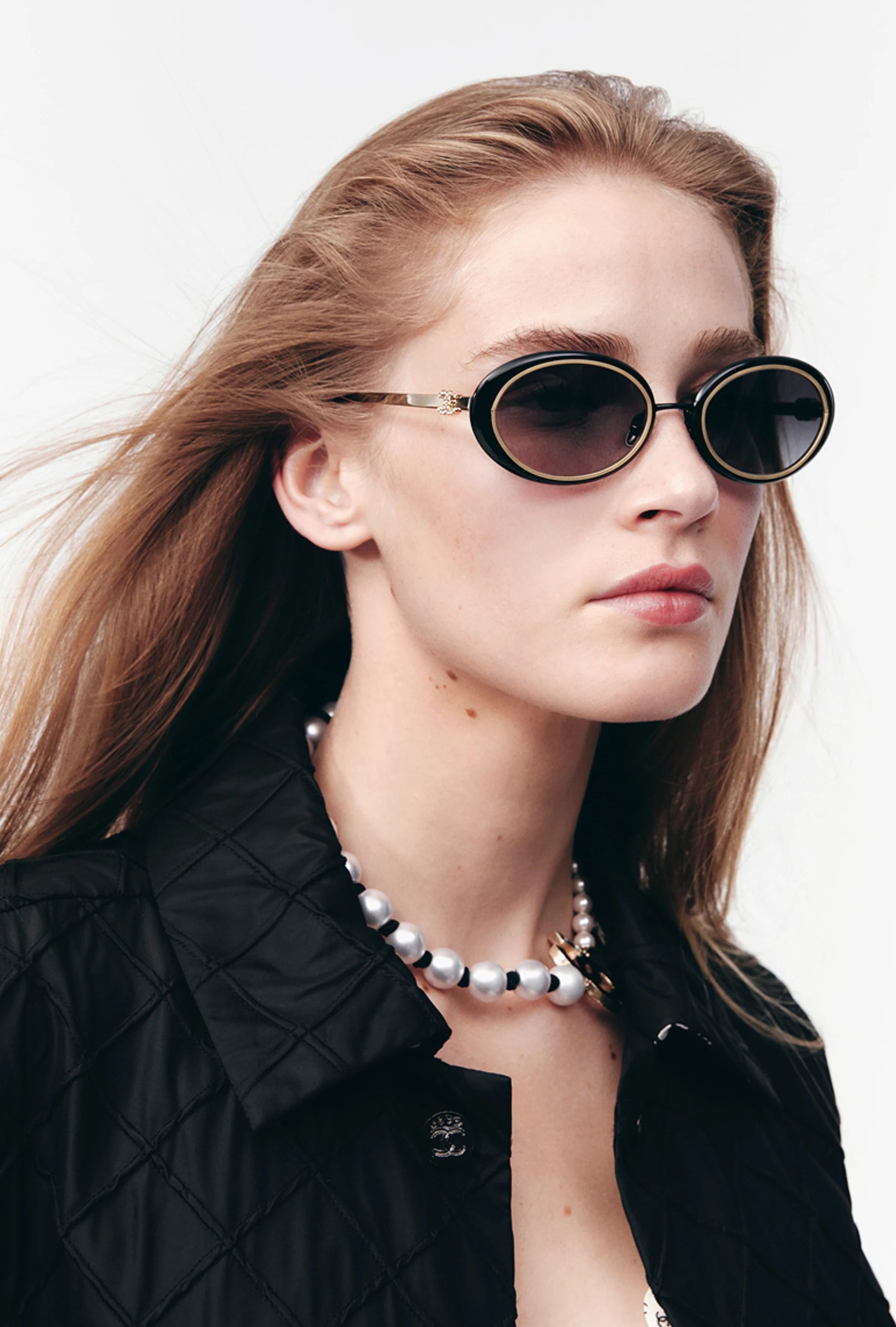Kính mát Chanel Oval Sunglasses Black 9578B 2
