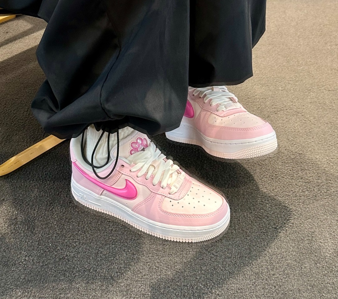 Giày Nike nữ Air Force 1 Low 07 LX Paw Print White Pink HM3696-661 7