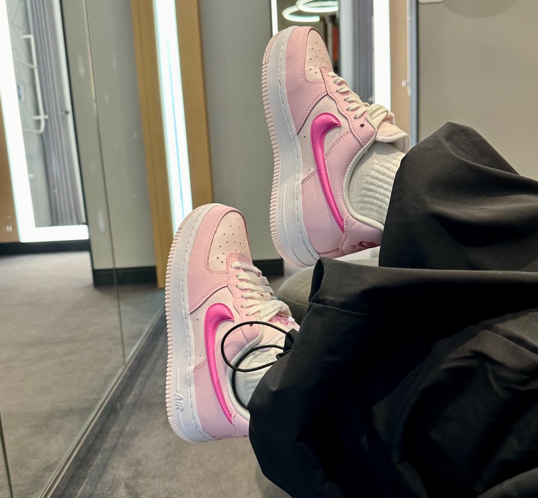 Giày Nike nữ Air Force 1 Low 07 LX Paw Print White Pink HM3696-661 16