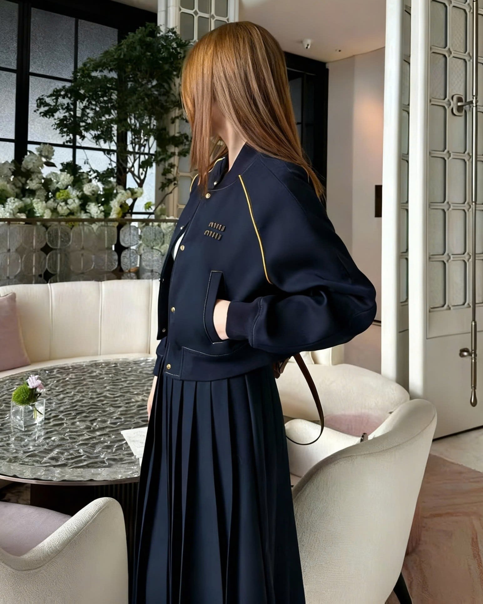 Set áo khoác váy dài xanh dương đậm Miu Miu 9